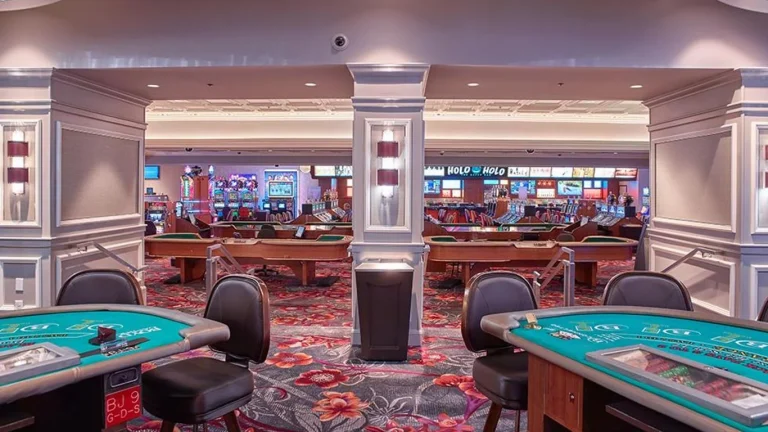 So sánh phiên bản điều khoản và ghi lại thay đổi theo thời điểm — AE888 BET